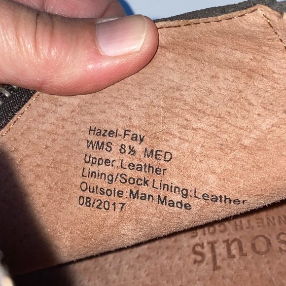 GENTLE SOULS by Kenneth Cole suede sneakers - Picture 9 of 9